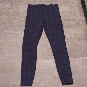 Athleta Ultimate 7/8 Tight, XS